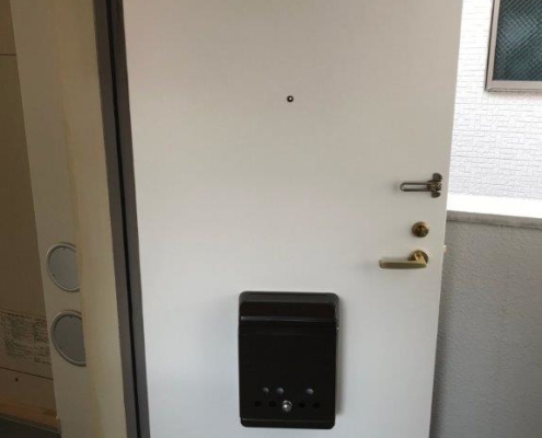 玄関ドアリフォーム後